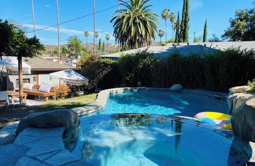 Eagle Rock Apartment | Charming studio with AC & Swimming Pool in vibrant NE Los Angeles neighborhood