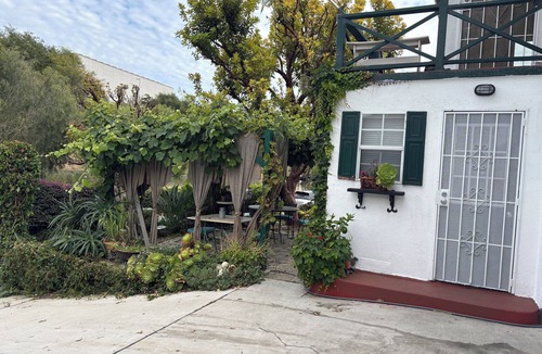 Coastal San Pedro Apartment | Charming studio with AC in the heart of Los Angeles.