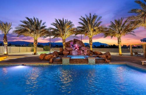Bermuda Dunes Villa | Chateau Giraffe, a Unique Luxurious Estate