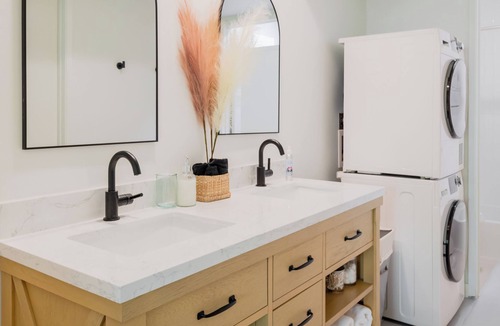 Canyon Corridor Condo | Chic 2-bedroom condo with Pickleball, saltwater pool, mountain view