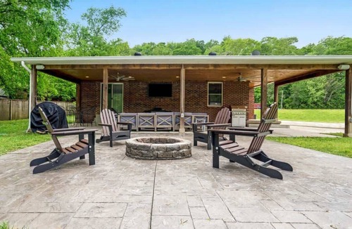 Kingston Springs House | Chic & Cozy Home w/Game Room & Firepit!