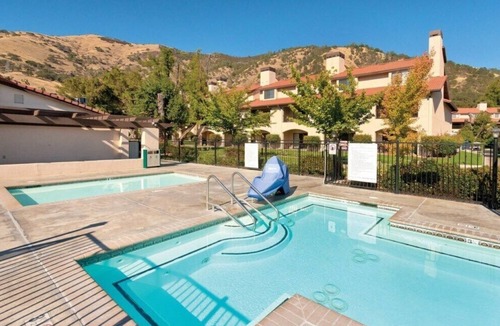 Nice Resort | Clear Lake | Relaxing Retreat | Pool + Lake