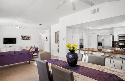 Desert Park Estates House | Close to Downtown Palm Springs: Villa w. Magical Views, Saltwater Pool, Sleeps 8