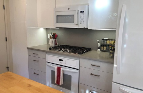 The Willows House | Comfortable 3 BR home in Menlo Park available for 2-3 month rental.