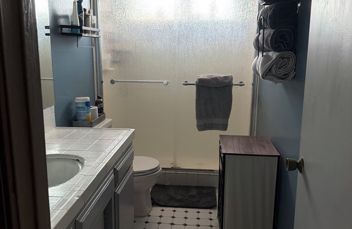 Funner House | Cozy 1-bedroom building in lovely Valley Center with AC