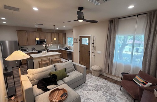 South Redlands House | Cozy 1bd/1bath with AC