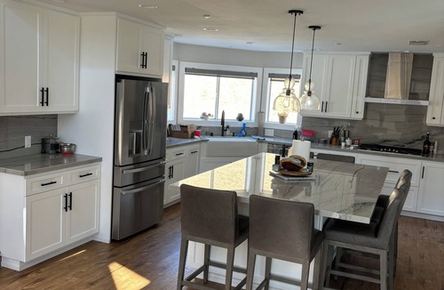 Redlands House | Cozy 2-bedroom house in fantastic Redlands with AC and fitness room