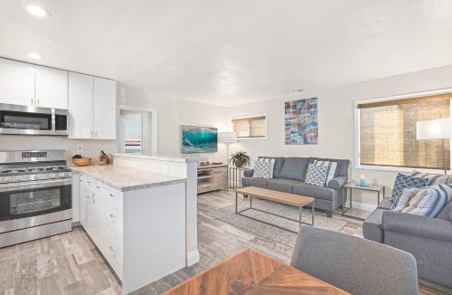 Balboa Peninsula House | Cozy 2Br Cottage W Ac, Prime Location One House From Sand By Beachview Rentals