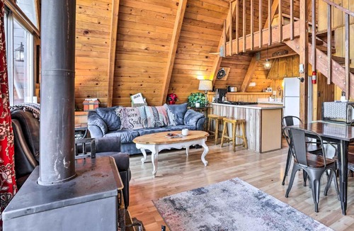 Arrowbear Lake House | Cozy A-Frame w/Hot Tub Near Arrowbear Lake!