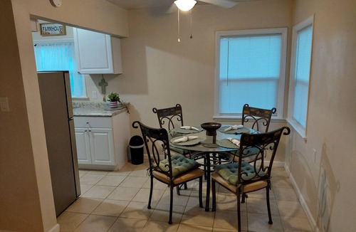 Lancaster House | Cozy fully furnished 1-bedroom house in beautiful Lancaster