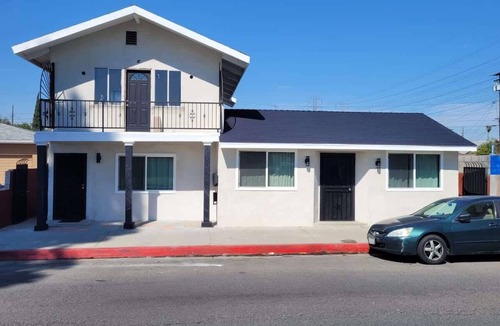 Paramount Apartment | Cozy Home South Bay Area!