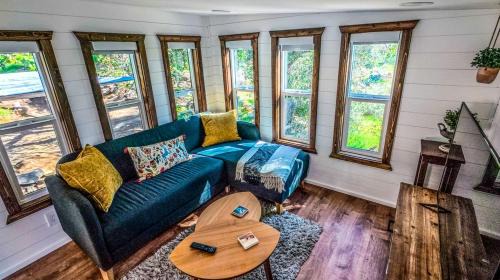 Pauma Valley House | Cozy Modern Tiny Home with Panoramic Light & Starry Skies near Palomar Observatory, Pauma Valley, California