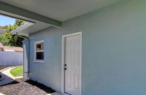 La Loma Apartment | Cozy & peaceful studio with WiFi/Fully Refurnished