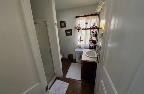 Patton Apartment | Cozy studio in charming San Bernardino with AC, WiFi