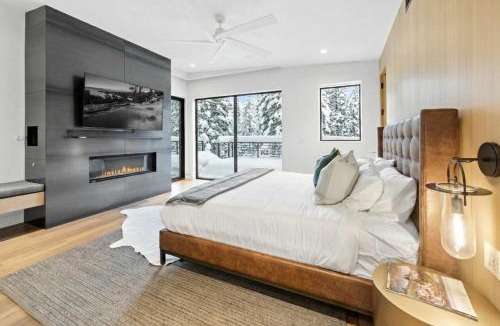 Olympic Valley House | Creekside Retreat - Near Palisades Tahoe