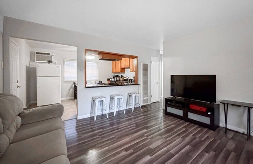 Mountain View House | Cute two bedroom home in fantastic location!