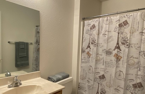 Imperial Condo | Desert Comfort!