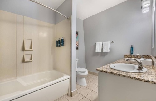 Canyon Corridor Hotel | Desert Escape Villa w/Pools, Spa, Waterslides & Palm Springs Adventure