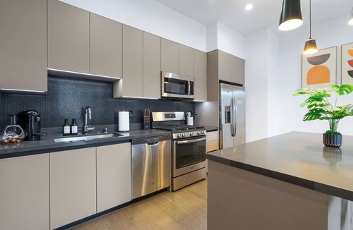 West Los Angeles House | Designer Townhome w/Rooftop by UCLA & Beverly Hills