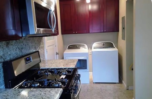 St. Claire Gardens House | Discounted 3BR House.Walkable.PaloAlto.Pets OK.Yard.AC.Near Stanford Uni.