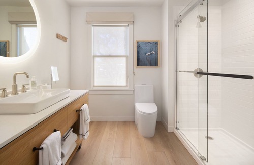 Calistoga Hotel | Dr. Wilkinson's Backyard Resort and Mineral Springs, a Member of Design Hotels