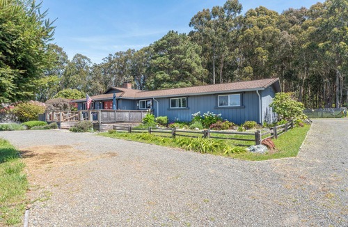 Fort Bragg House | DustOff Sand | 3BR Coastal Vacation home in Fort Bragg