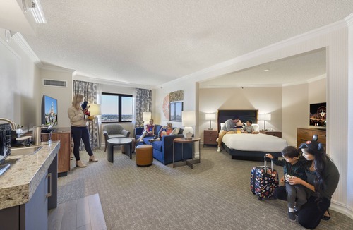 Orange Hotel | Embassy Suites by Hilton Anaheim Orange