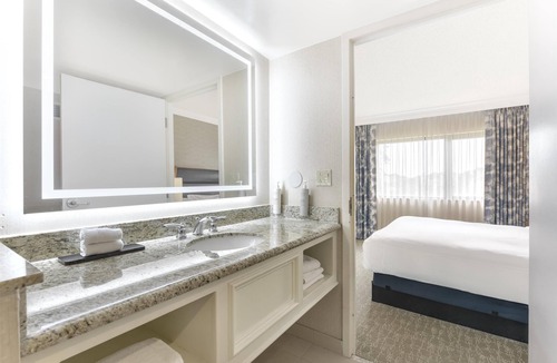 Orange Hotel | Embassy Suites by Hilton Anaheim Orange