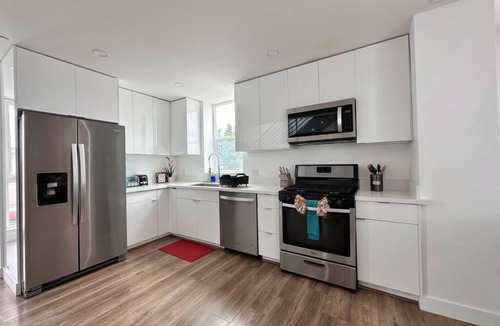 Mid City Apartment | Eminent and Notable 4B/2.5B Residence