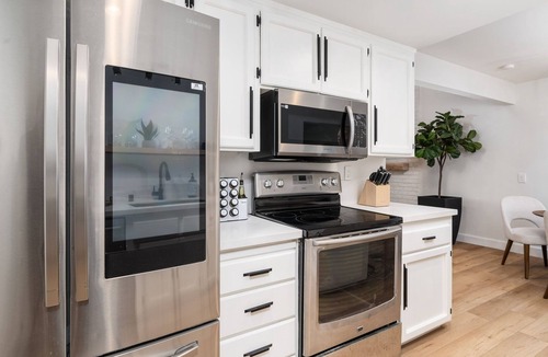 Madera House | Enjoy this Contemporary Family friendly Home