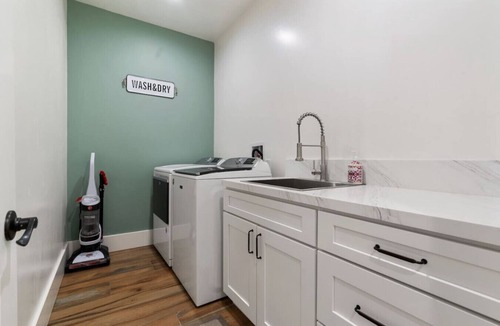 Country Club House | Escondido Oasis | Sleeps 10 + Hot Tub!