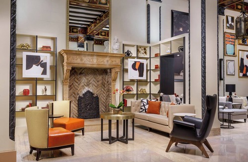 Theater District Hotel | Everything You Need For The Perfect Vacation! Pets Are Welcome!