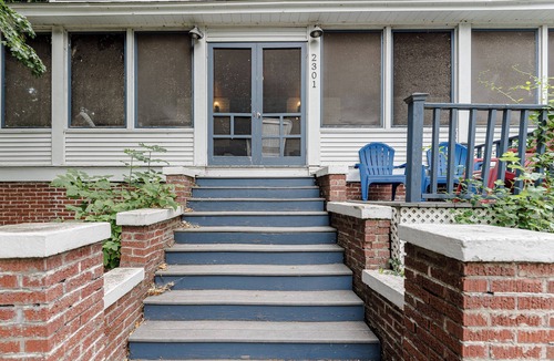 Ottawa Beach House | Experience spacious comfort at Pavillion Paradise - Pet Friendly