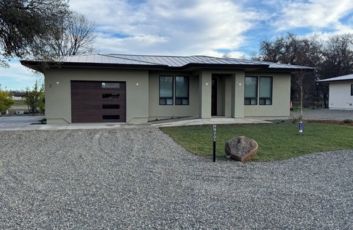 Pacheco House | Fabulous 2-bedroom house with private boat ramp access to the Sacramento River