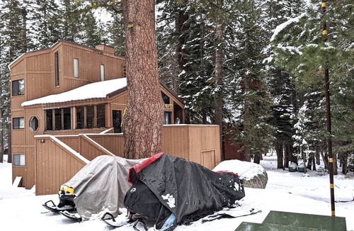 Bear Valley House | Fabulous 3-bedroom family house in Bear Valley perfect for your mountain getaway