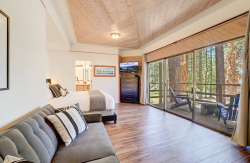 Tahoe Village House | Family Retreat | Master Suites-Hot Tub | Sleeps10