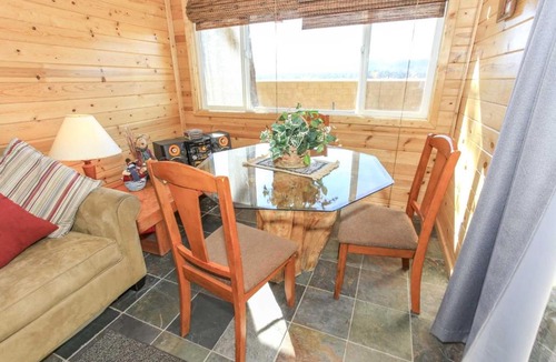 Fawnskin House | Fawnskin Lakeside Cabin