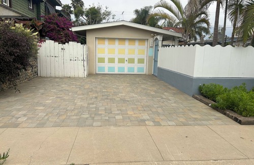 Leucadia House | Feet in the surf in 2 minutes! most walkable neighborhood at the beach and AC!