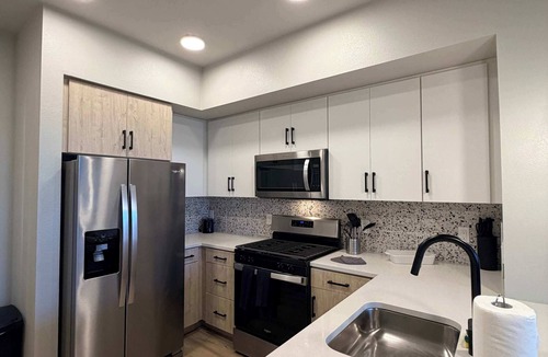 Midway District Apartment | Fully Furnished 1BR Point Loma w/Wi-Fi Parking