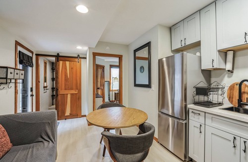 Guerneville Apartment | Furnished 1BR in Town I 31+ Nights I Pets OK