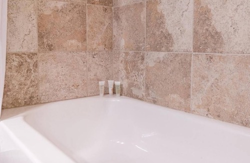 Rancho Santa Fe Hotel | Golf View Double Queen Room w/Pool & Golf Access