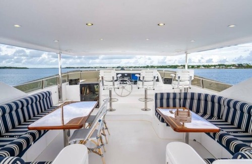 Marina del Rey Boat Rental | Gorgeous 95' Super Yacht - your ultimate getaway in Los Angeles