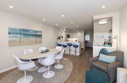 Rio del Mar Condo | Gorgeous ocean front condo, with beer & wine included