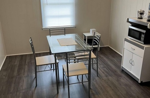 Chester House | Great 3 bd brick home with all the essentials
