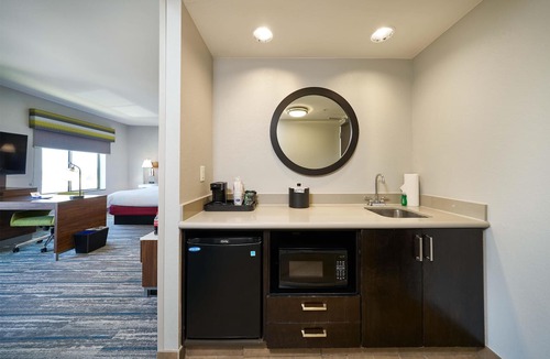 Salinas Hotel | Hampton Inn & Suites Salinas