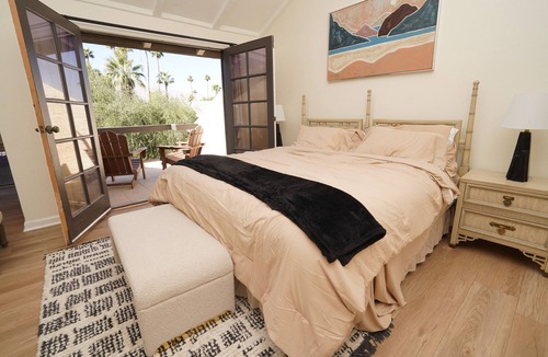 Palm Springs House | Hidden Gem - Spacious and Gorgeous Getaway by the Pool