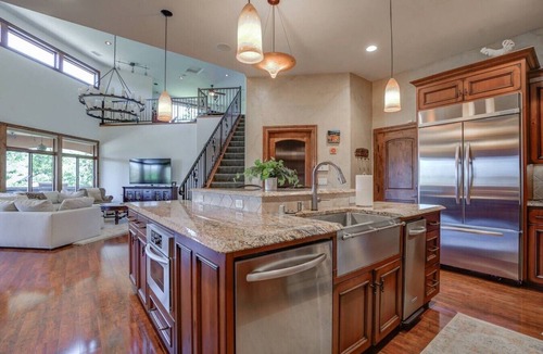 Redding House | Hilltop Estate | Pool Table, Gym, Mountain Views