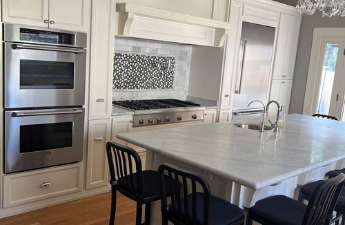 San Jose House | Historic 3-bdrm home in downtown San Jose-walk to restaurants, bars & SAP center