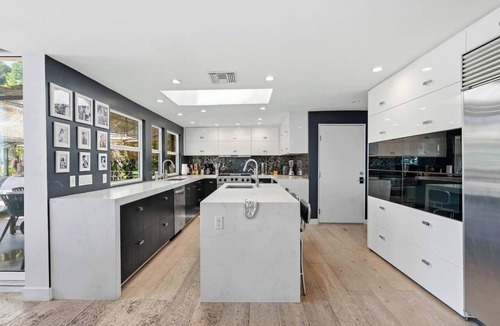 Hollywood Hills West House | Hollywood Hills Vista | Decks & Fire Pit by C&C