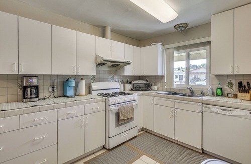 La Presa House | Home in San Diego Area w/Outdoor Entertainment!